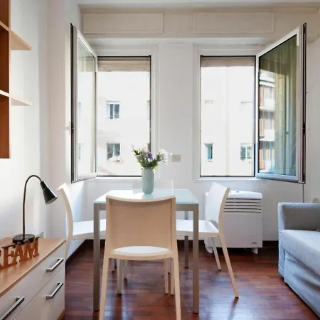 Poggibonsi By Halldis 米兰